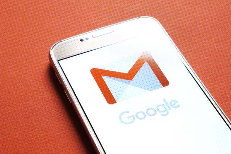 Gmail no celular agiliza a vida nos negócios 